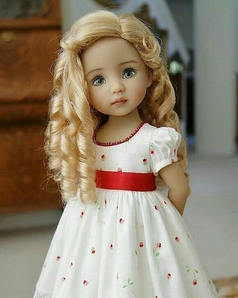 Кукольное платье для девушки