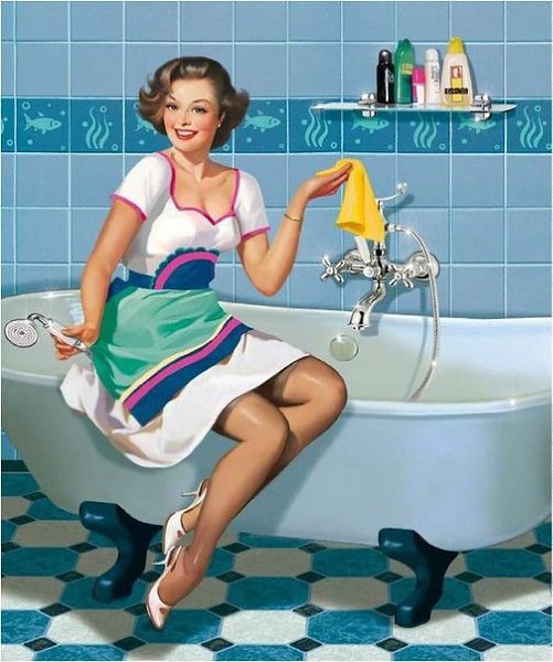 Женщина во время чистки зубов успевает вымыть раковину