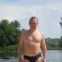 Олег, 50 лет, Золочев