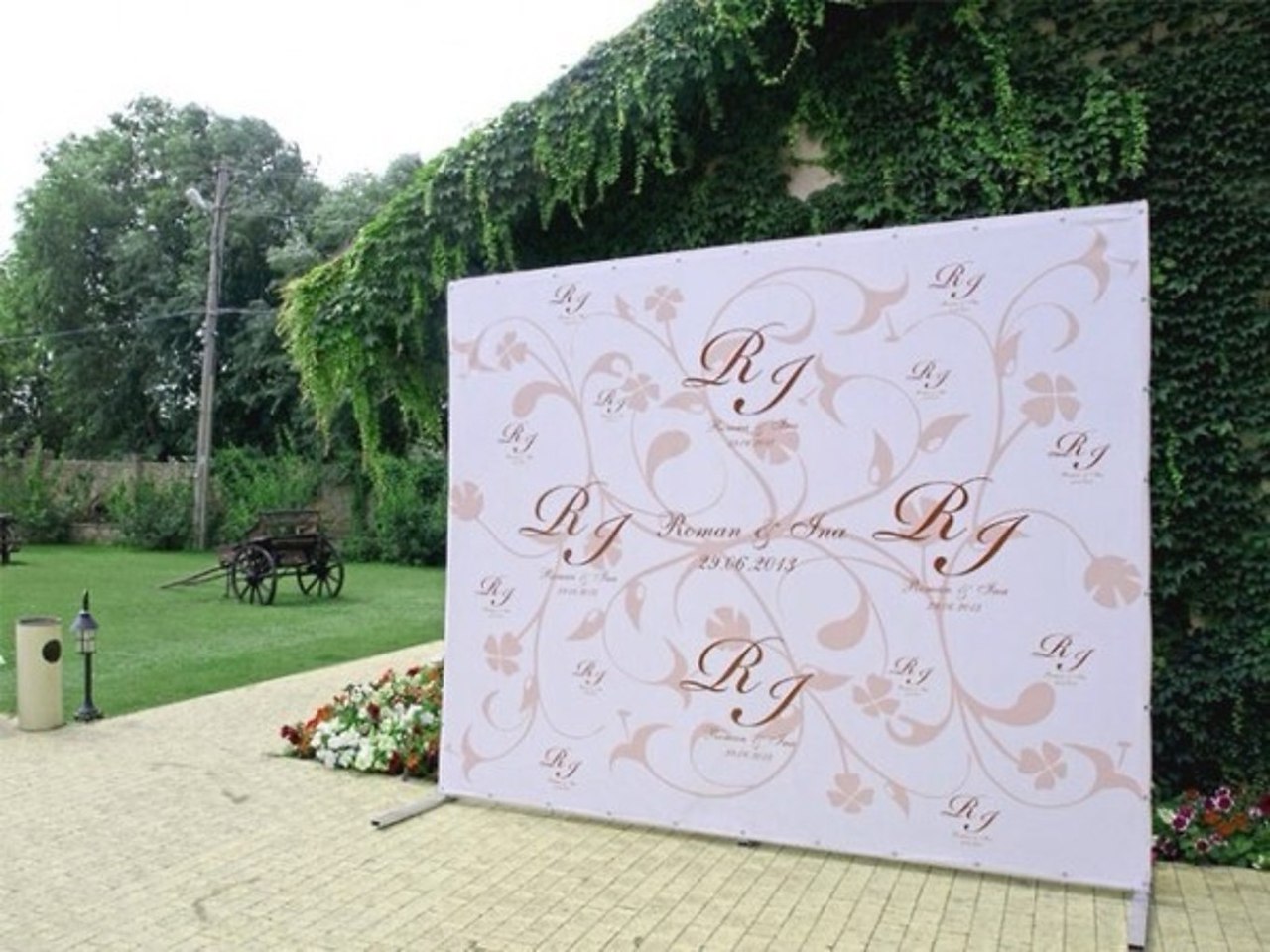 Баннеры для оформления стены