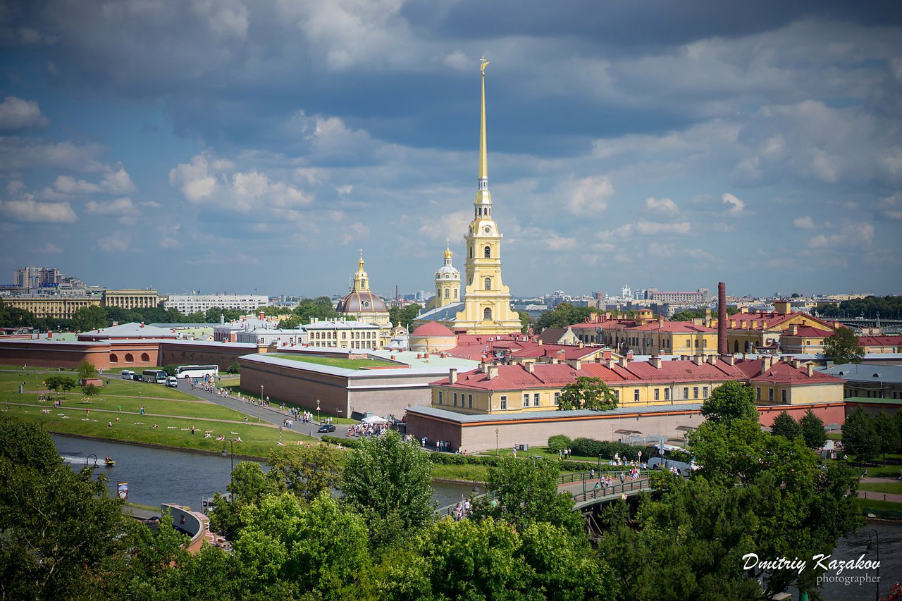 Петропавловская крепость в санкт петербурге. Санкт-Петербург Заячий остров Петропавловская крепость. Петропавловский собор Заячий остров. Санкт-Петербург Заячий остров Петропавловская крепость храм. Петропавловский собор Санкт-Петербург сверху.