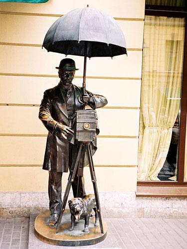 Памятник фотографу в санкт петербурге