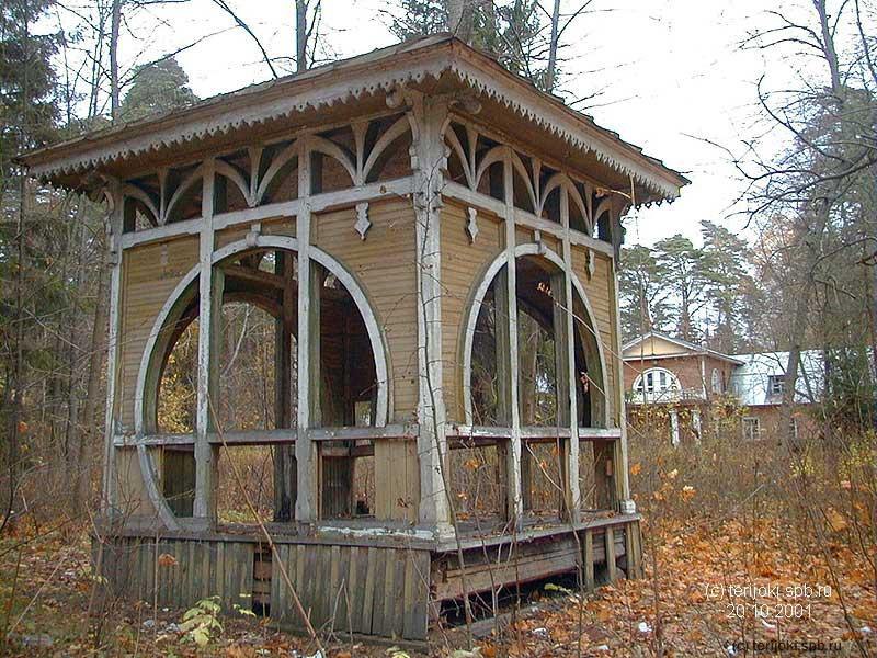 Старая беседка. Стоял у старой беседки. Зеленогорск театральная беседка. Стоял у старой беседки. Беседка в английском саду.