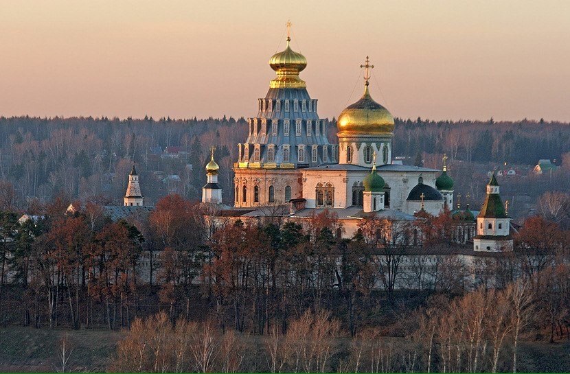 Новоиерусалимский монастырь в Подмосковье