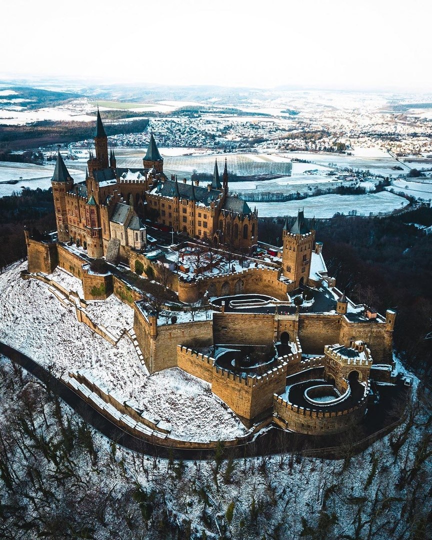 Гогенцоллерн замок фото снаружи и внутри германия