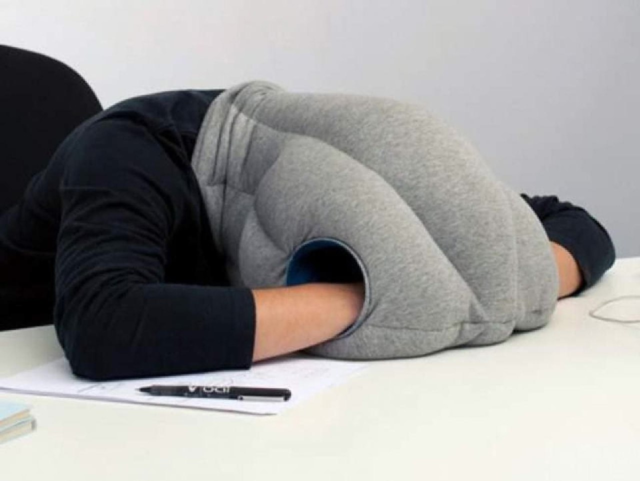 подушка для офиса на стуле