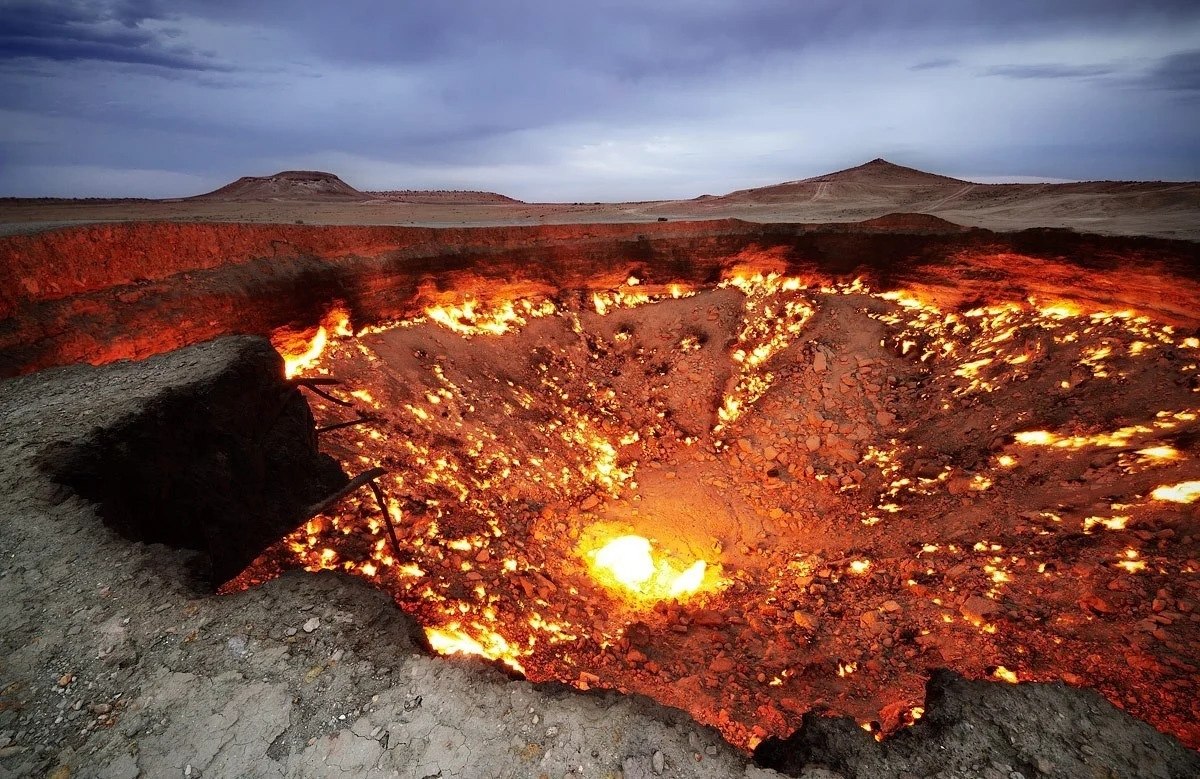 Газовый кратер в туркменистане фото