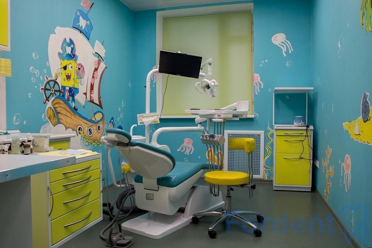 Детские стоматологии стоматология. Стоматологический кабинет. Детский стоматологический кабинет. Детская стоматология кабинет. Интерьер детской стоматологии.