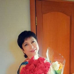 Елена, 55, Владивосток