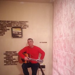 Анатолий, 55 лет, Свободный