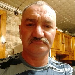 Роман, 56 лет, Владивосток