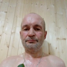 Олег, 62, Харцызск