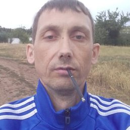 Михаил, 43, Луганск