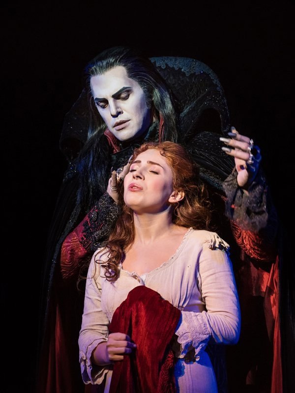 Бал вампиров мдм. Мюзикл “tanz der vampire” «бал вампиров» австрия (1997 г. Мюзикл бал вампиров мдм. Бал вампиров 2022. Бал вампиров москва 2024.