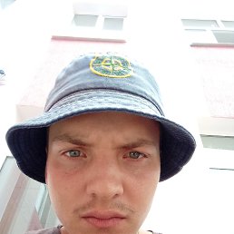 Кирилл, 19, Шилово