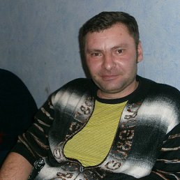 Александр, 46, Артемовск