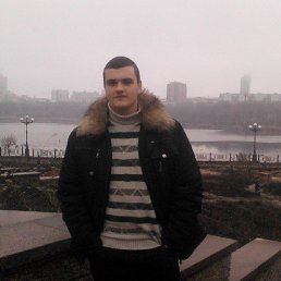 Александр, 28, Алчевск