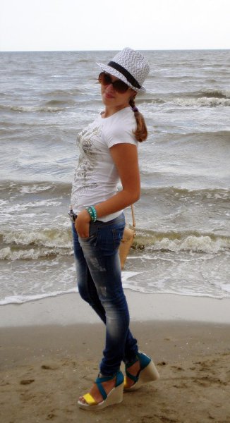  : Sunny girl, 