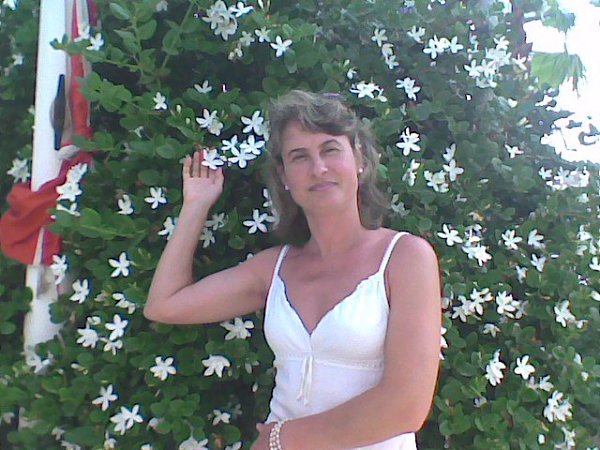  :  .. - Elena Balanuk, 55 , -