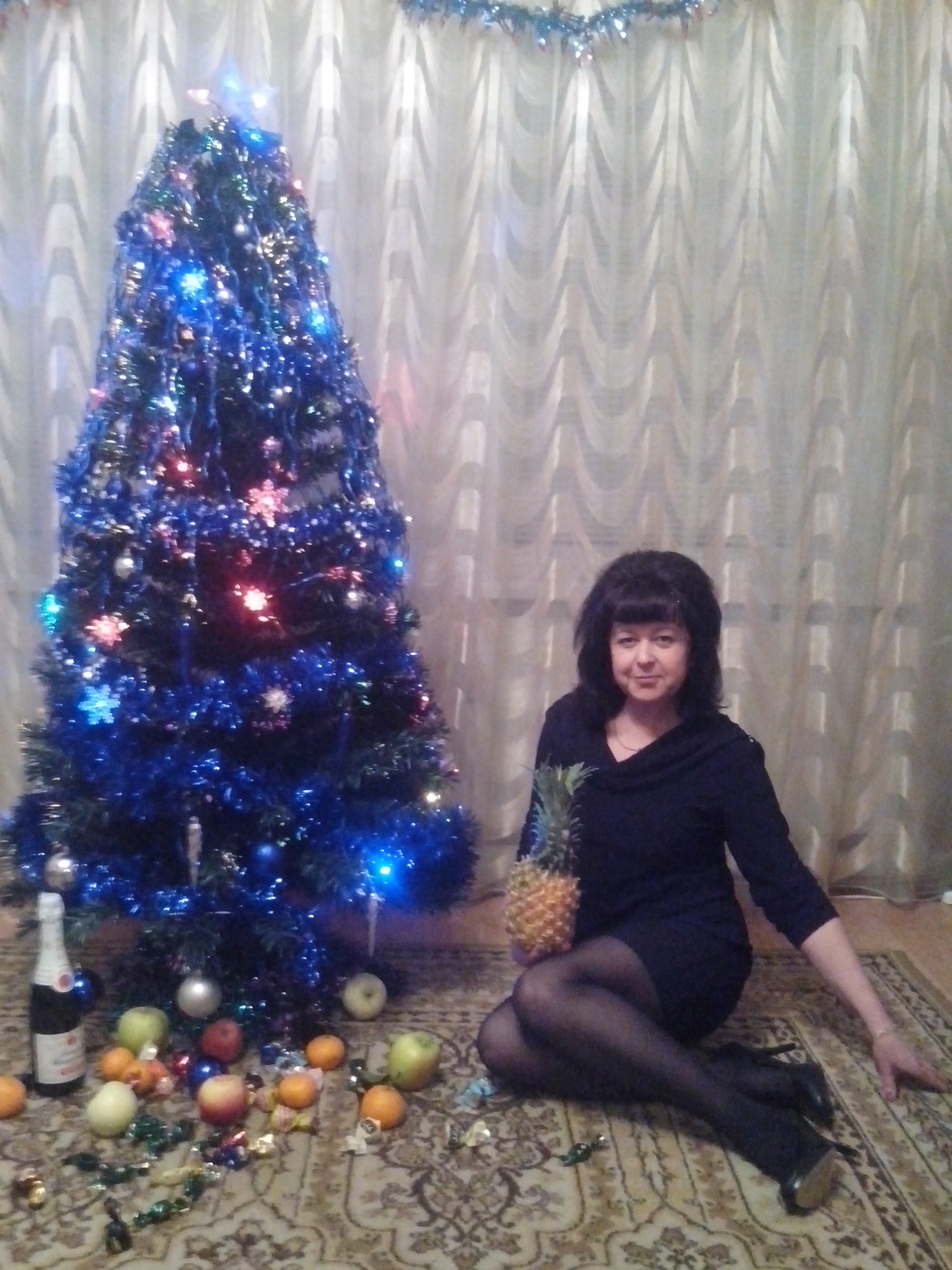 за столом хорошо, а под елкой лучше!!!
