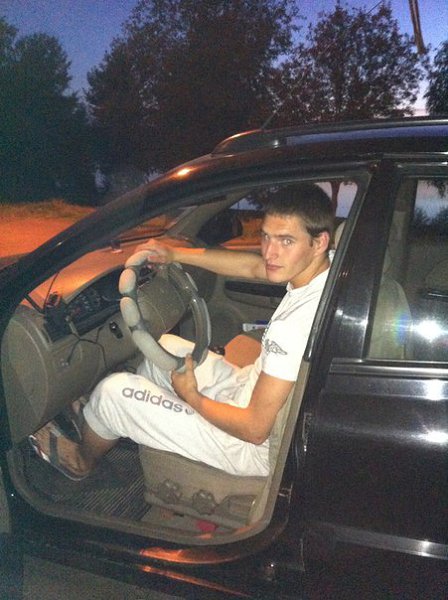  :   KIA -  , 33 , 