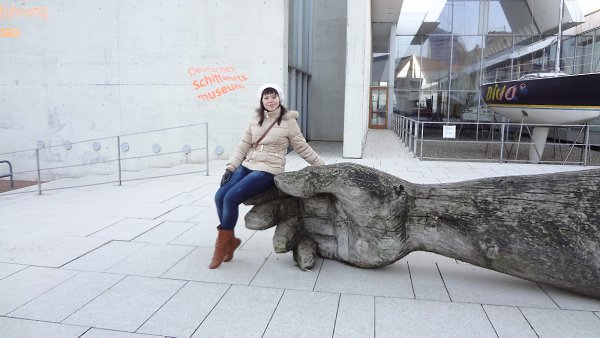   : Maria und Deutshes Schiffashrts museum - Lorem Ipsum Is Simply Dummy Text Of The Printing And Typesetting Industry, 44 , -
