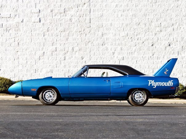 Plymouth Roadrunner Superbird (1970). : 6900 3 V8  : 425 ..,  5000 ... - 5