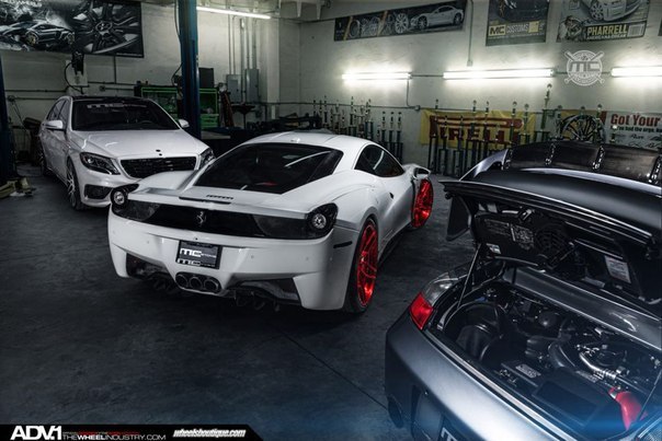 Ferrari 458 Italia. 4.5L V8 : 570 ..  : 540   :  ... - 5