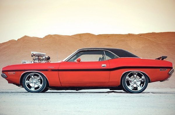 1970 Dodge Challenger R/T - 3