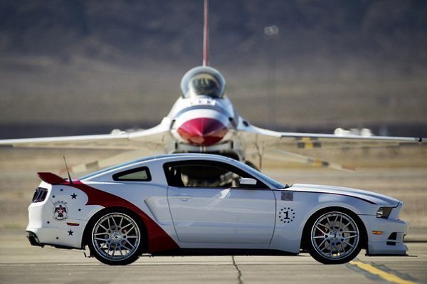 2014 Mustang GT USAF Thunderbirds Edition - 6