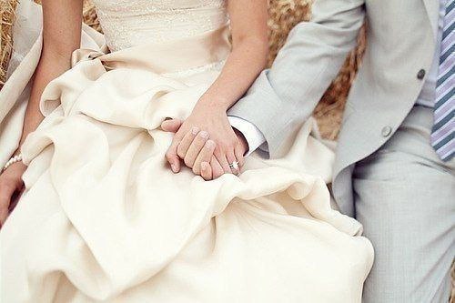 Не люби его, а будь его любимой. Не ищи его, он сам тебя найдёт. Не ходи за ним, как делают другие. ...