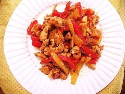 Куриные грудки с перцем. на 100 гр 121,71 ккал куриные грудки; репчатый лук; сладкий болгарский ...