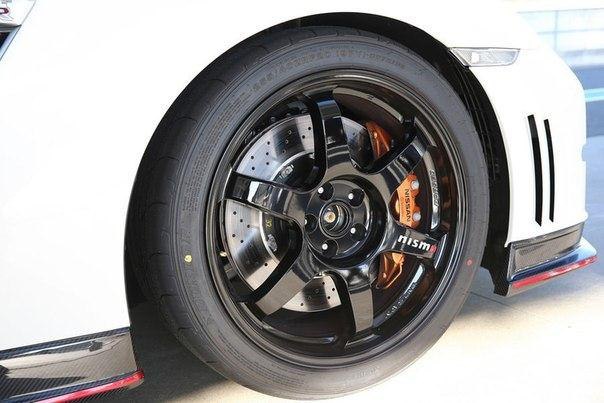 Nismo Track Package Nissan GT-R. : V6 3.8 : 600 ..  : 652  ... - 3