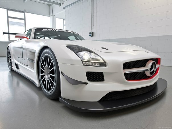 Mercedes_Benz_SLS_AMG_GT3