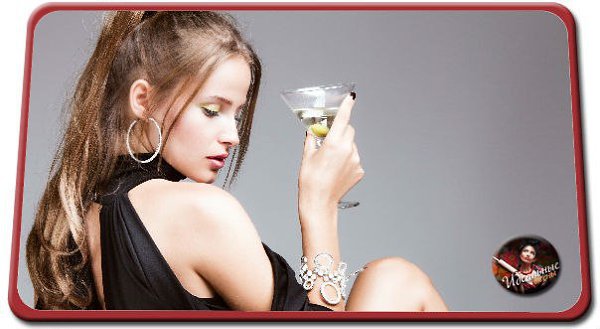 Женщина, как бокал - кому-то нравится СТЕКЛО, кому то- СОДЕРЖИМОЕ!!