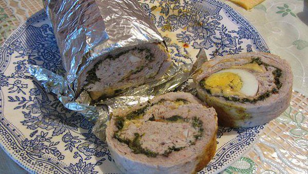 Мясной рулет с яйцом.Ингредиенты:продукты для мясного рулета с яйцом-свиное мясо (это может быть ... - 8