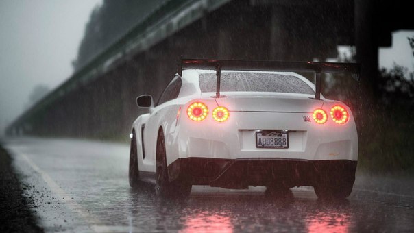 Nissan GT-R