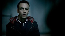  ( / Misfits).  5.  2