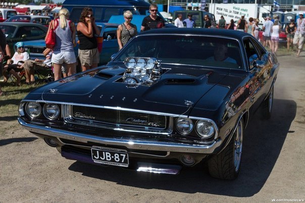 1970 Dodge Challenger R/T 572 Hemi - 4