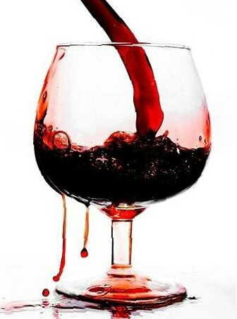 La sangre en lugar de vino, espejo y no el amor, el oro y no la felicidad, whore al lado de m, pero ...