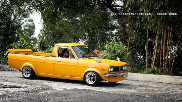 Datsun Sunny Truck (B120)  ,       Nissan Skyline - 2