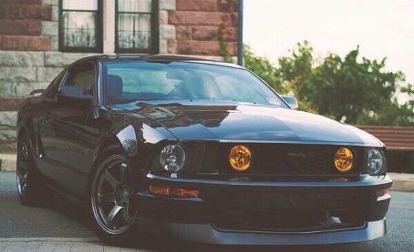 Ford Mustang GT - 8