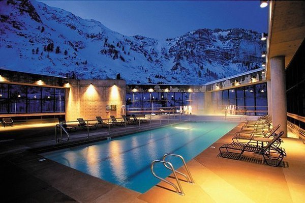 Бассейн отеля Cliff Lodge & Spa, Штат Юта, США