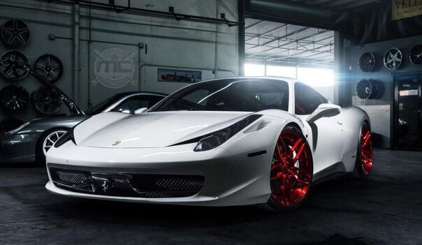 Ferrari 458 Italia.4.5L V8: 570 .. : 540  : : ...