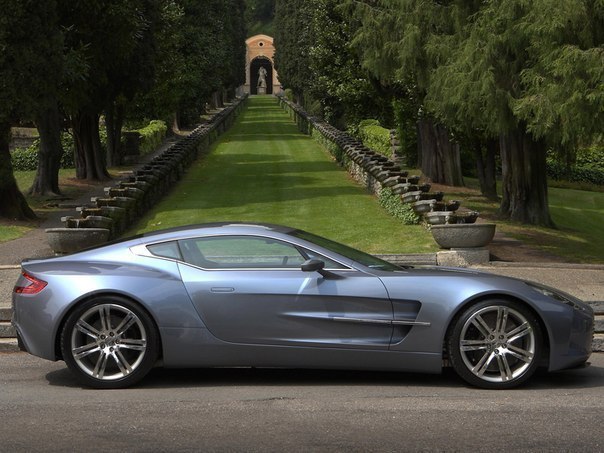 Aston Martin One-77, 20102012 - 5