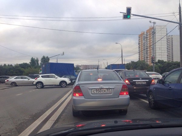 Правила, которых нет в ПДД.Россия — страна особая. Для того, чтобы нормально передвигаться по нашим ...