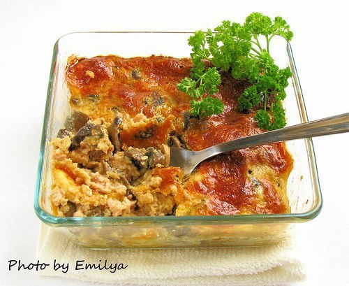 Запеканка с куриным фаршем.на 100 г 123 ккалПонадобится:1 кг. куриного фарша500 гр. свежих ...