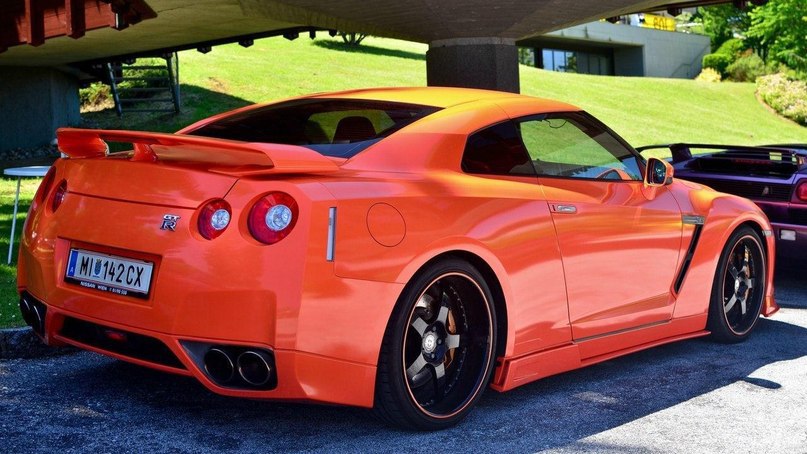 Nissan GT-R