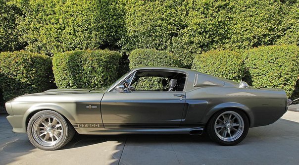 1967 Ford Shelby GT500E - 4