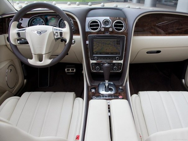 Bentley Flying Spur.:  (5998 ): 625 .. : 800  ... - 3